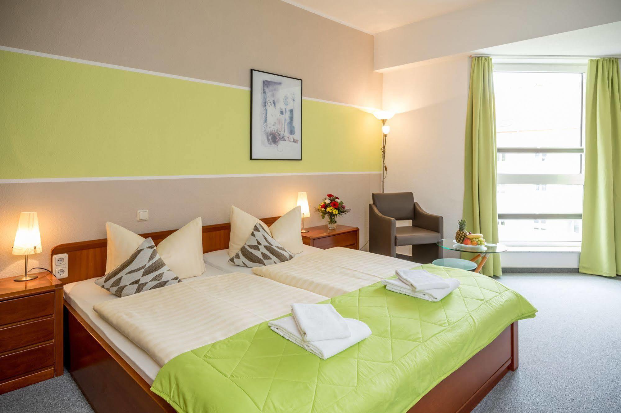 Hotel Stadtfeld Magdeburg Exterior photo